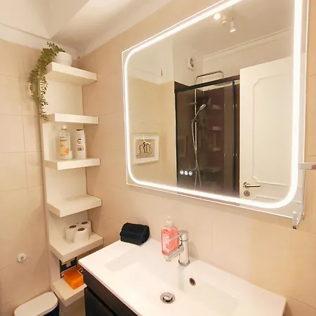 Апартаменты 5 Min Ferry To Lisbon - Balcony - 2br *
