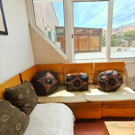 5 Min Ferry To Lisbon - Balcony - 2br